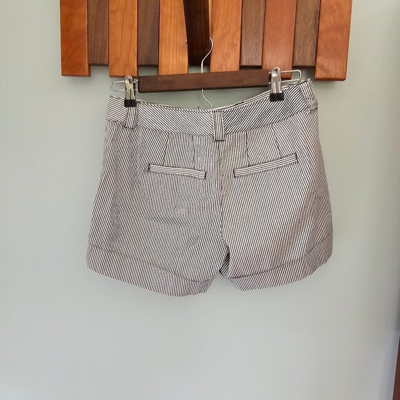 Women's White House Black Market Striped Shorts, 2 - Picture 3 of 8